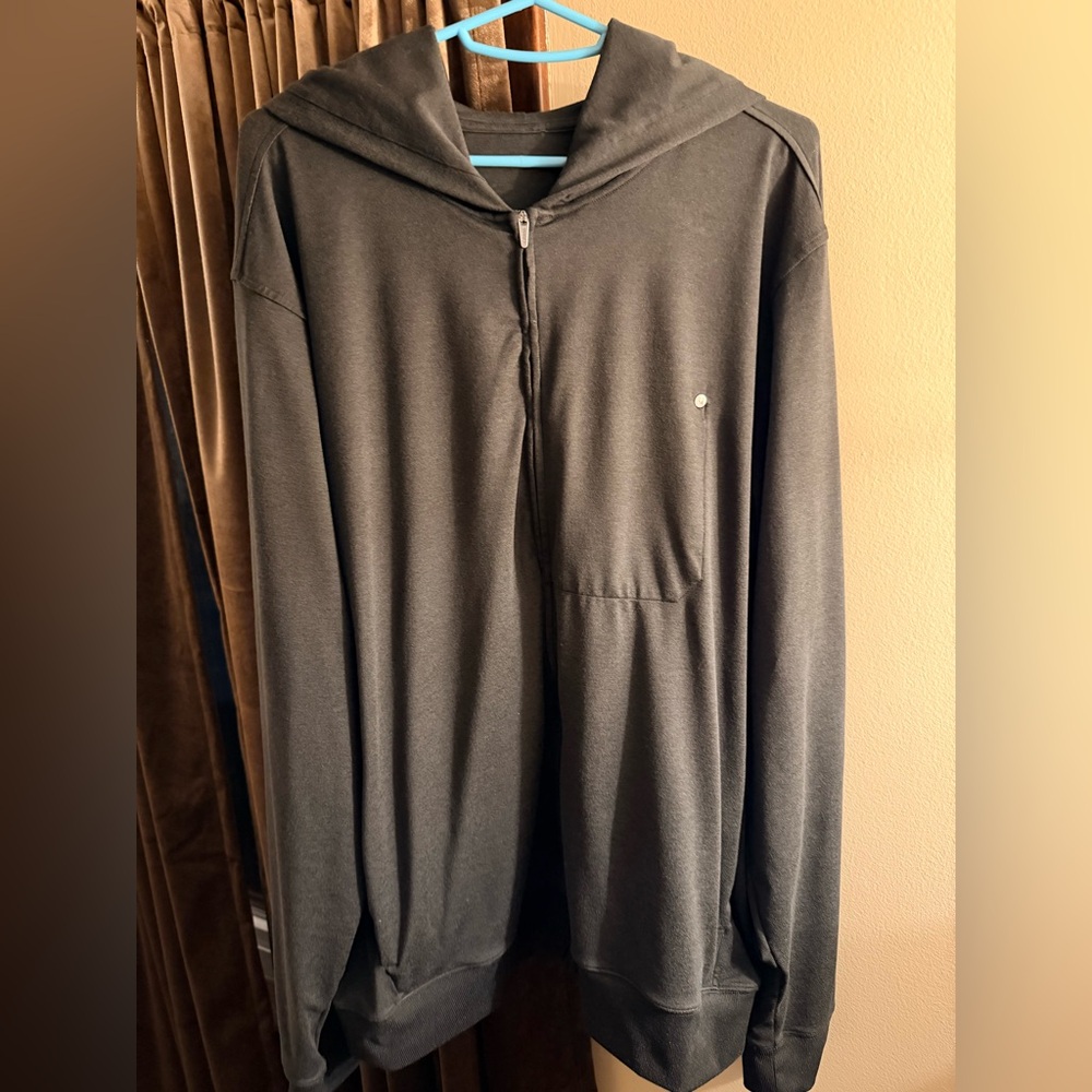 Like new Men's Vouri Gray Hooded Zip Up